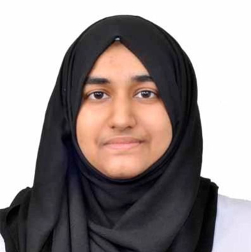 Aysha Mujeeb - <span>Student</span>